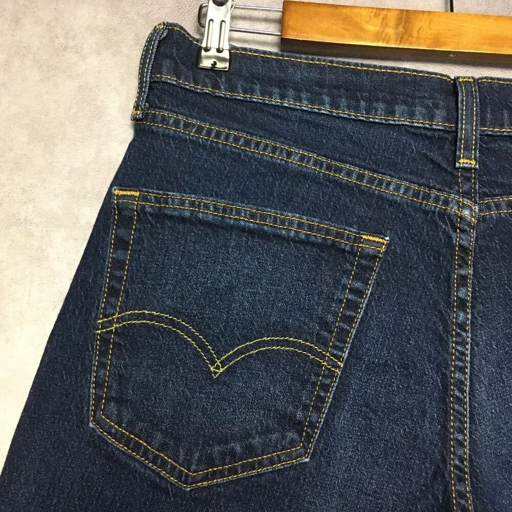 Levis Mens 550 Relaxed Fit Blue‎ Jeans size 32 to 33x34 Stretch Denim Pants